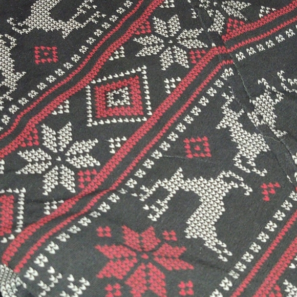 No Boundaries Christmas Leggings - Picture 2 of 2